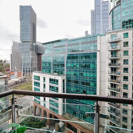 Апартаменты St George Wharf Лондон Экстерьер фото